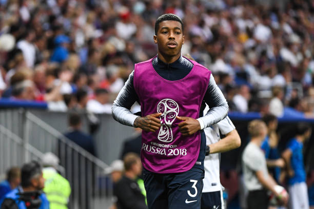 从而对其隐 从而对其隐