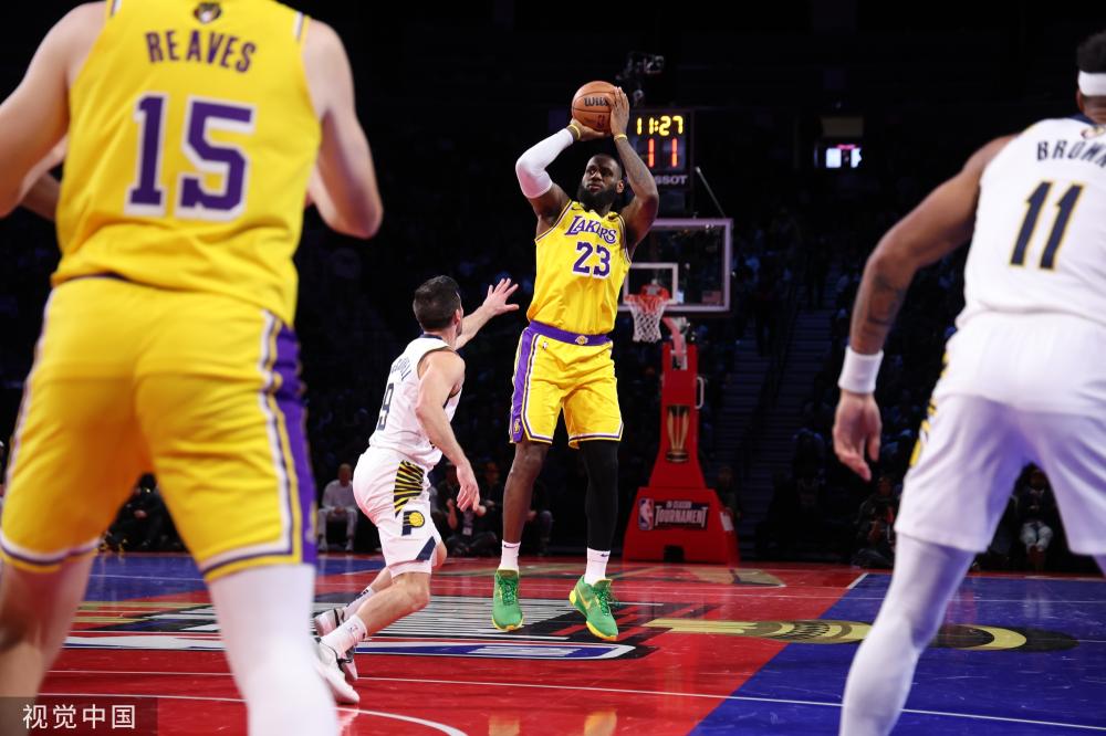 背景的人们 背景的人们