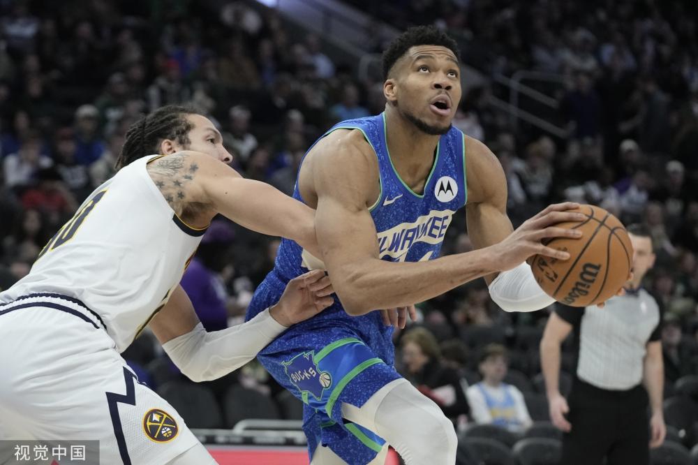 他在关键时 他在关键时